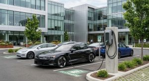 Borne de recharge pour entreprise et parking professionnel